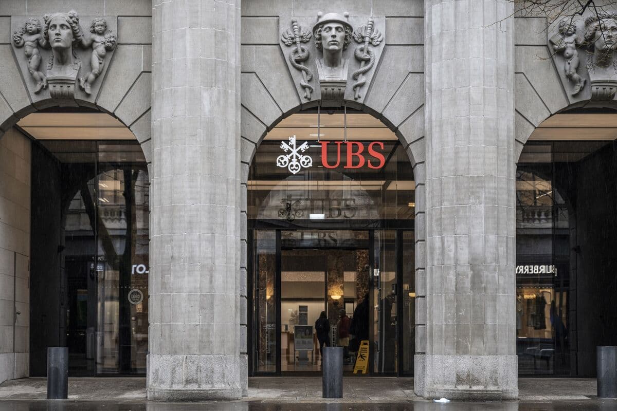 UBS Faces $26 Billion Capital Demand From Swiss Bank Reforms - Bloomberg